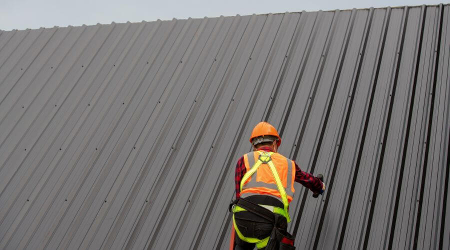 Expert top industrial roofings services in Gifford, IL